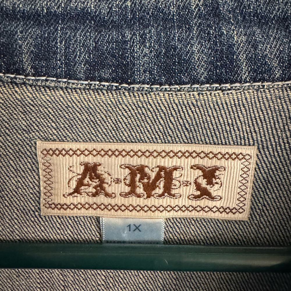 Denim jacket - Picture 2 of 4